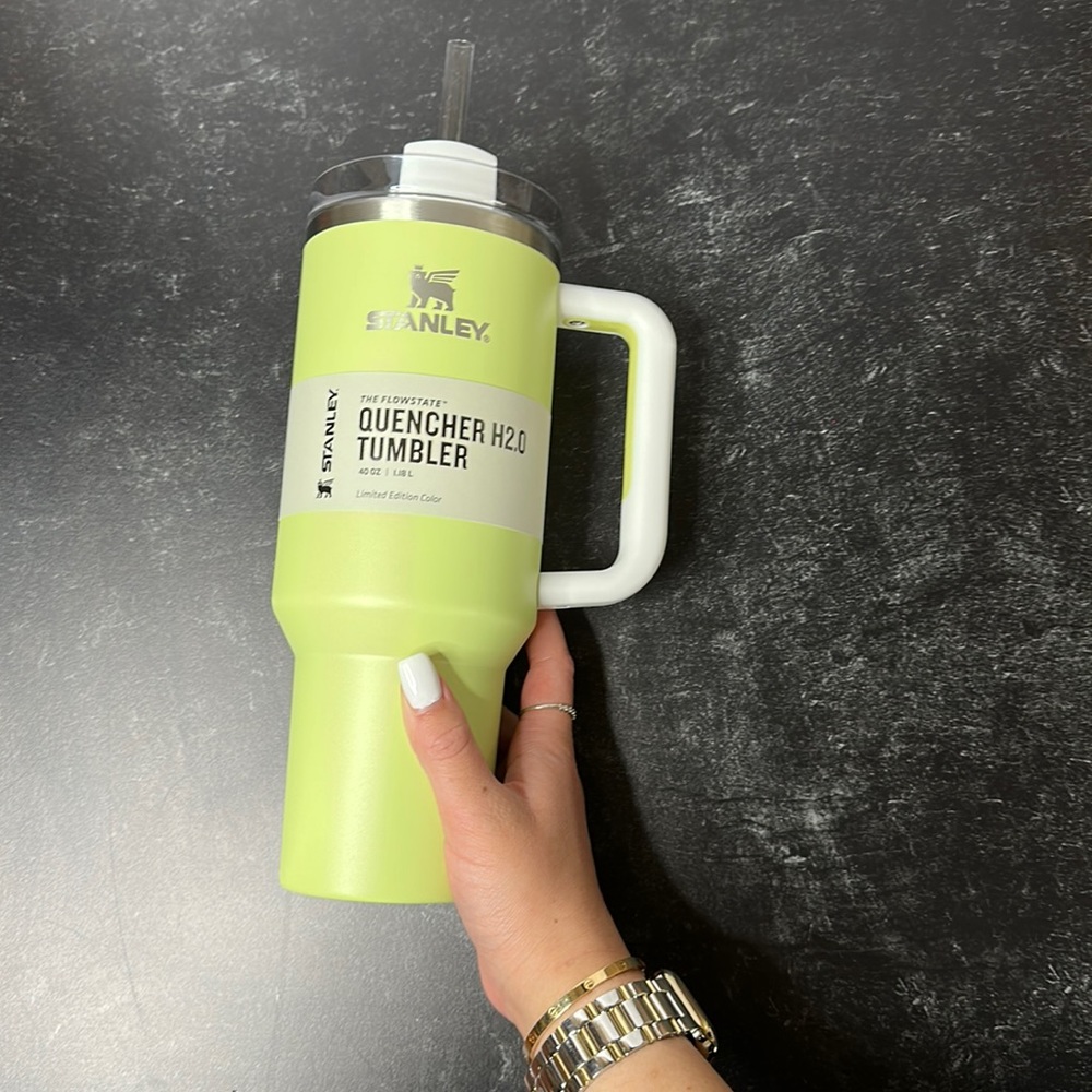 Stanley RARE 40oz Quencher H2.0 Flowstate Tumbler Citron LIMITED EDITION